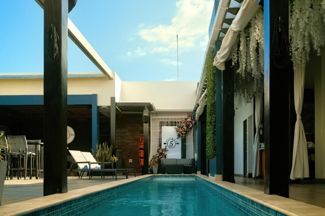 R Hotel Kingston Esterno foto