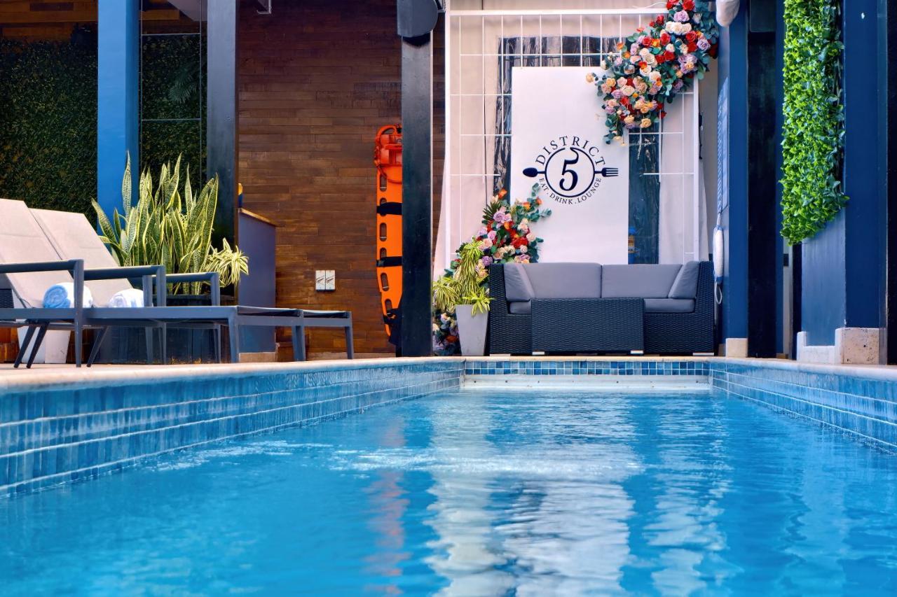 R Hotel Kingston Esterno foto