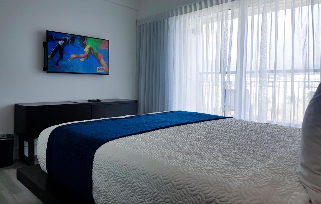 R Hotel Kingston Esterno foto